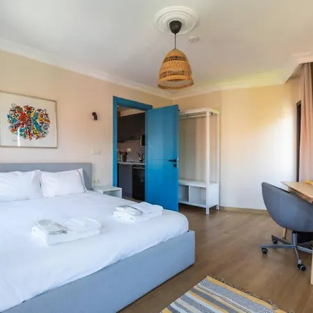 Lägenhet Gorgeous Airy 2bd2bath Bosphorus Views! #358 *