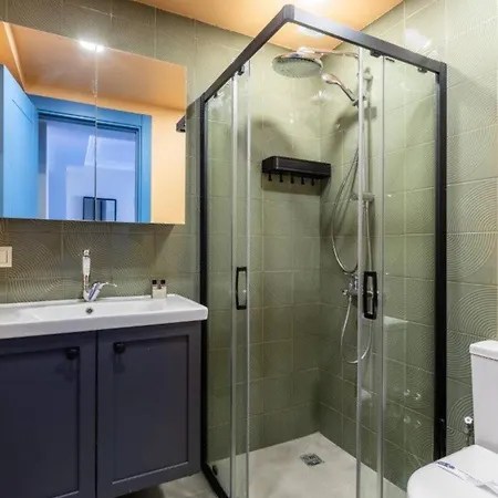 Gorgeous Airy 2bd2bath Bosphorus Views! #358