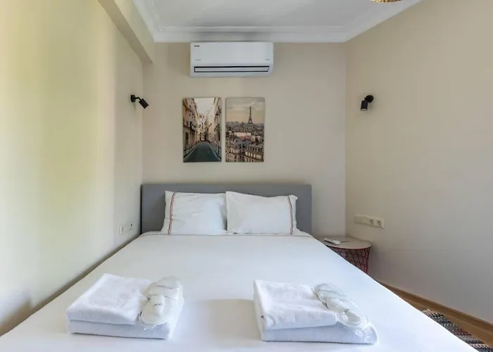 شقة Gorgeous Airy 2bd2bath Bosphorus Views! #358