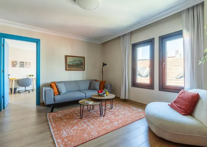 Gorgeous Airy 2bd2bath Bosphorus Views! #358 شقة