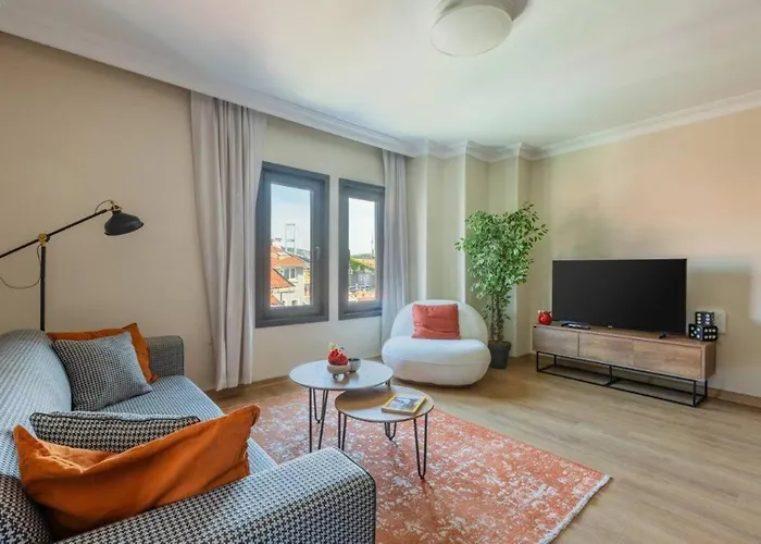 Gorgeous Airy 2bd2bath Bosphorus Views! #358