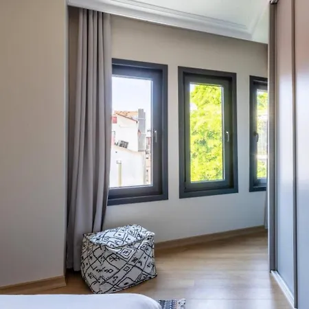 Gorgeous Airy 2bd2bath Bosphorus Views! #358 Isztambul
