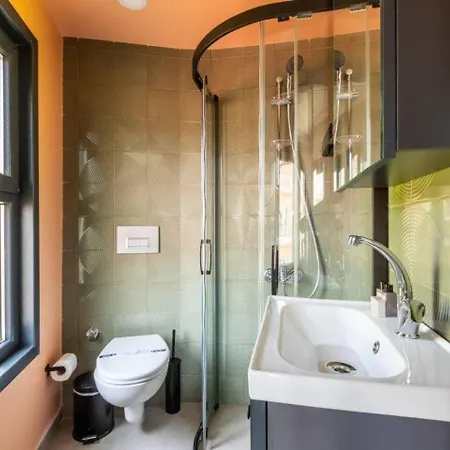 Apartment Gorgeous Airy 2bd2bath Bosphorus Views! #358 Istanbul